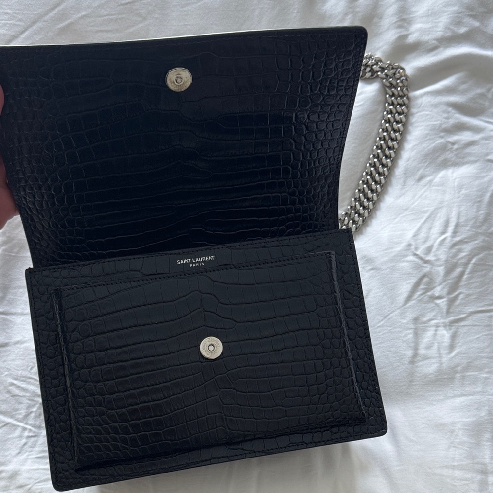 Yves Saint Laurent Black Croc-Embossed Shoulder Bag - Picture 5 of 13
